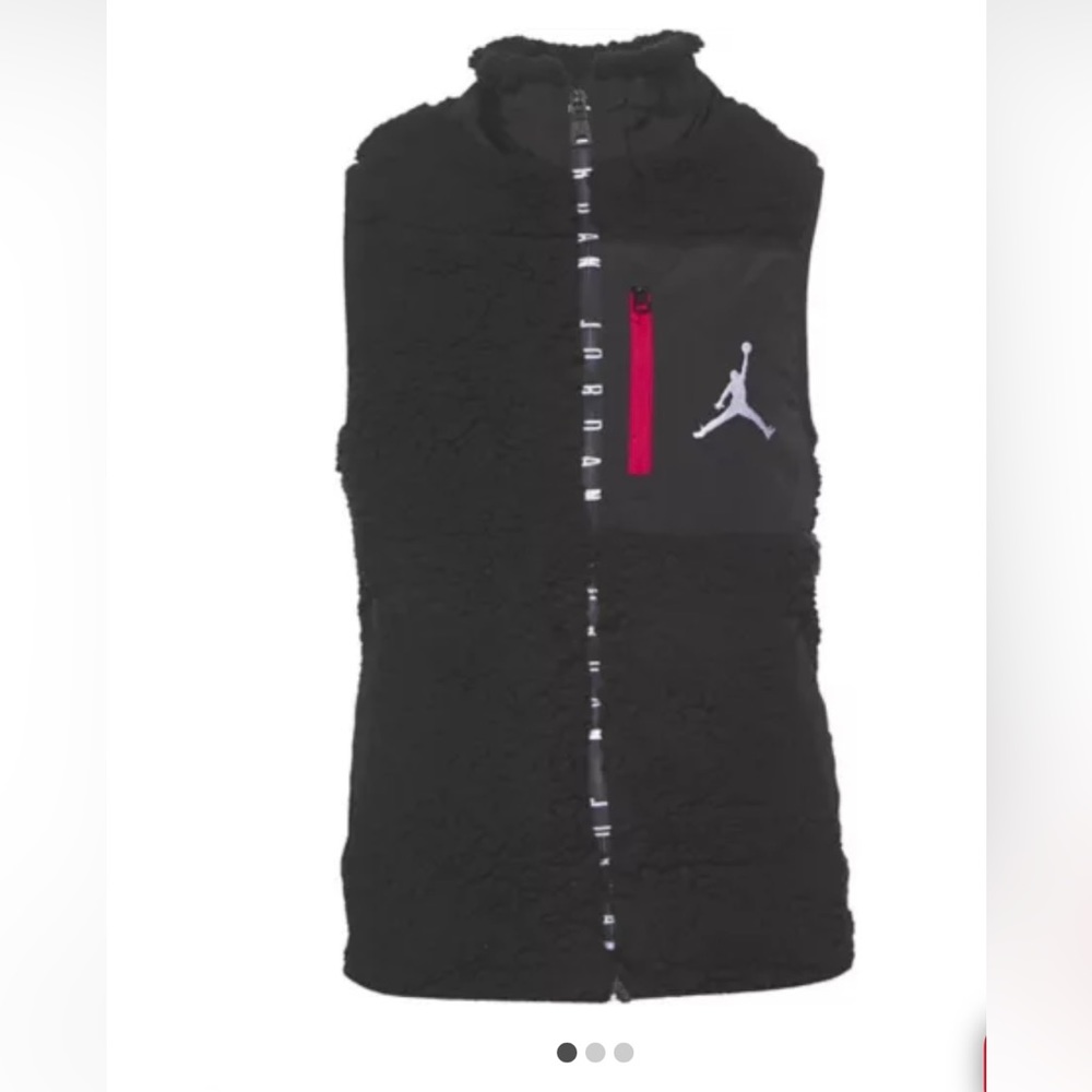 Boys Jordan Sherpa Vest size L